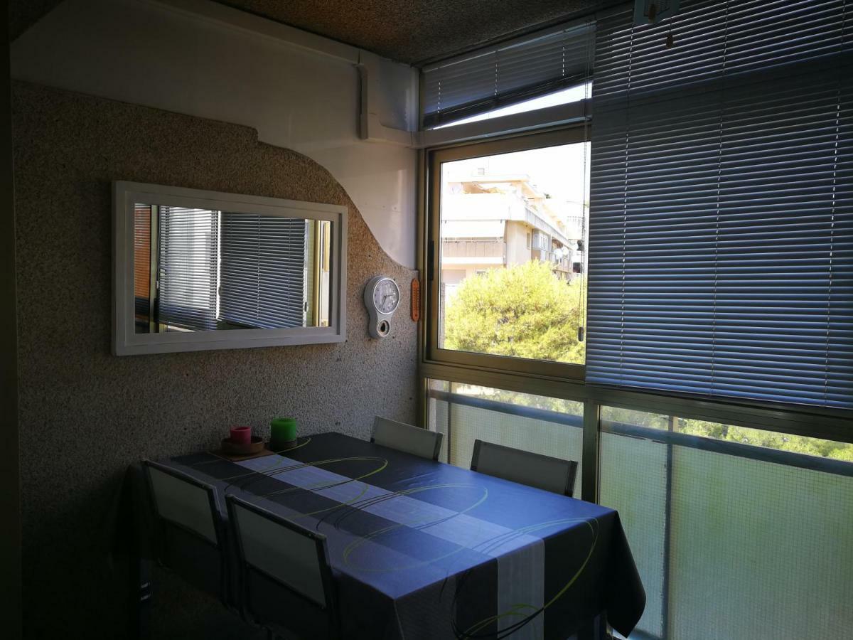 Apartment In Salou, Escaladei Exterior foto
